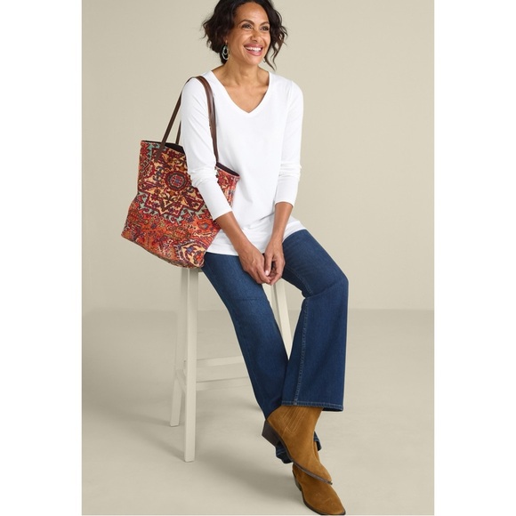 SOFT SURROUNDINGS • Women’s White Isabel Pima Long Sleeve V-Neck Tee Shirt Top - Picture 2 of 8